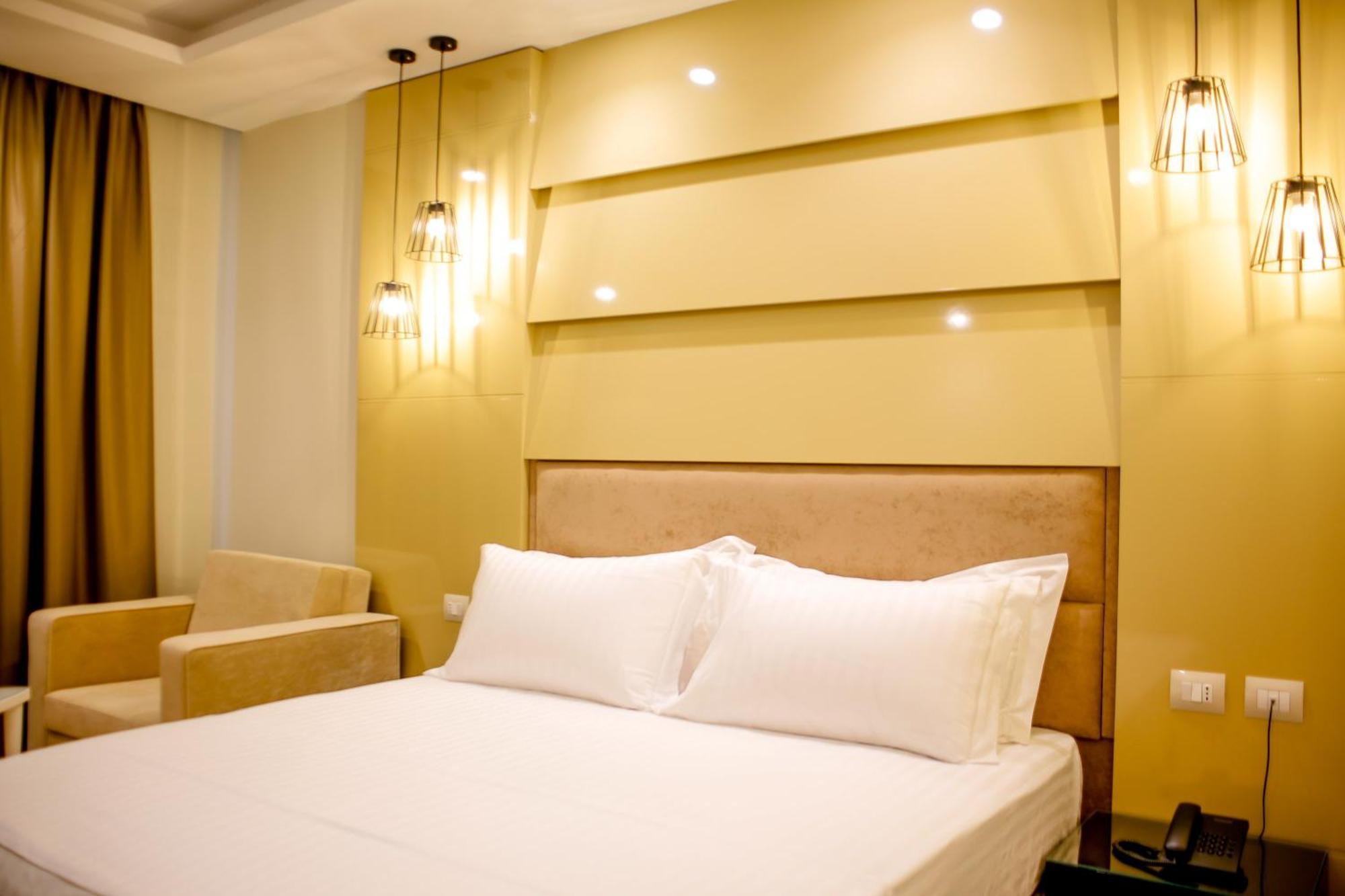 Hotel Luxury Ksamil Pokoj fotografie