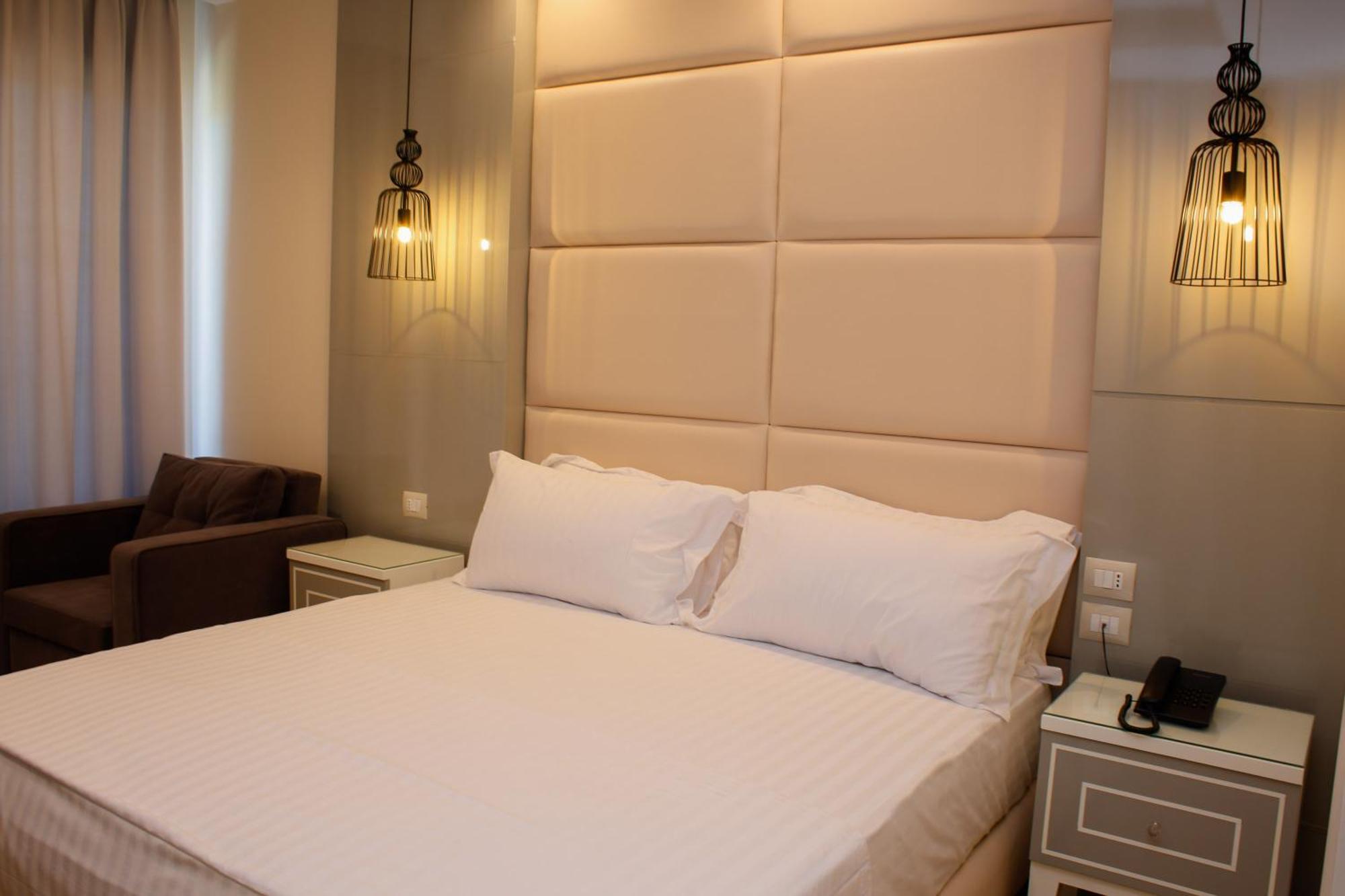 Hotel Luxury Ksamil Pokoj fotografie