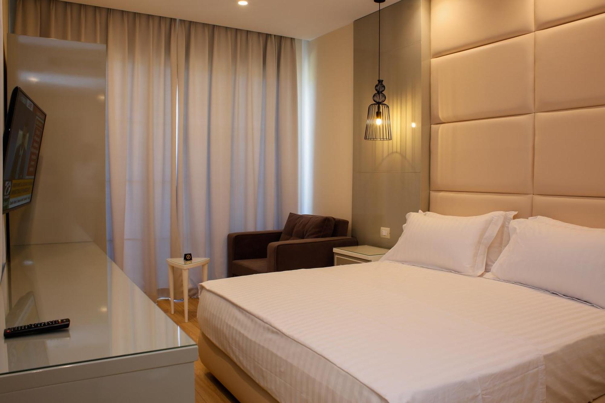 Hotel Luxury Ksamil Pokoj fotografie