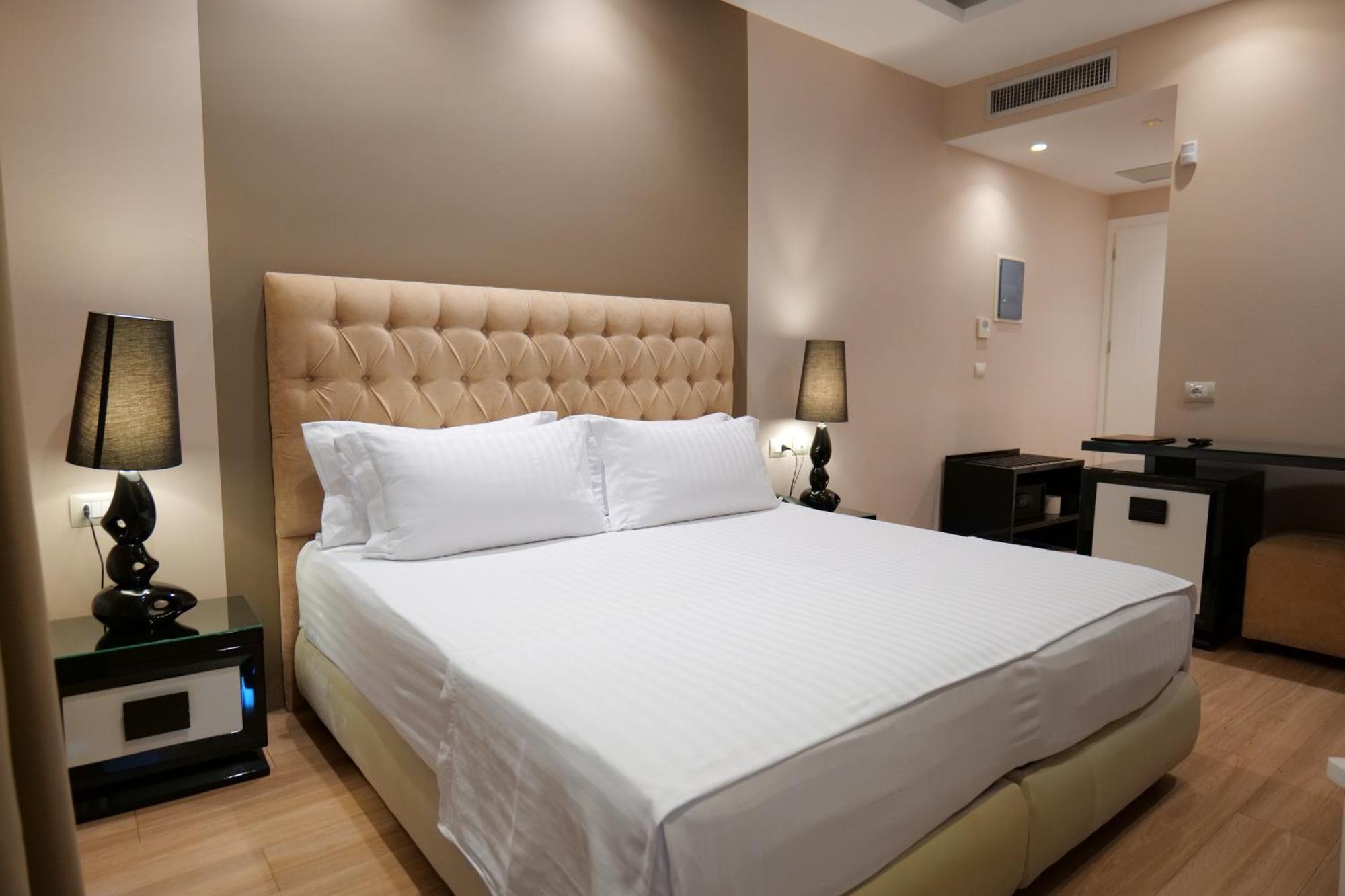 Hotel Luxury Ksamil Pokoj fotografie