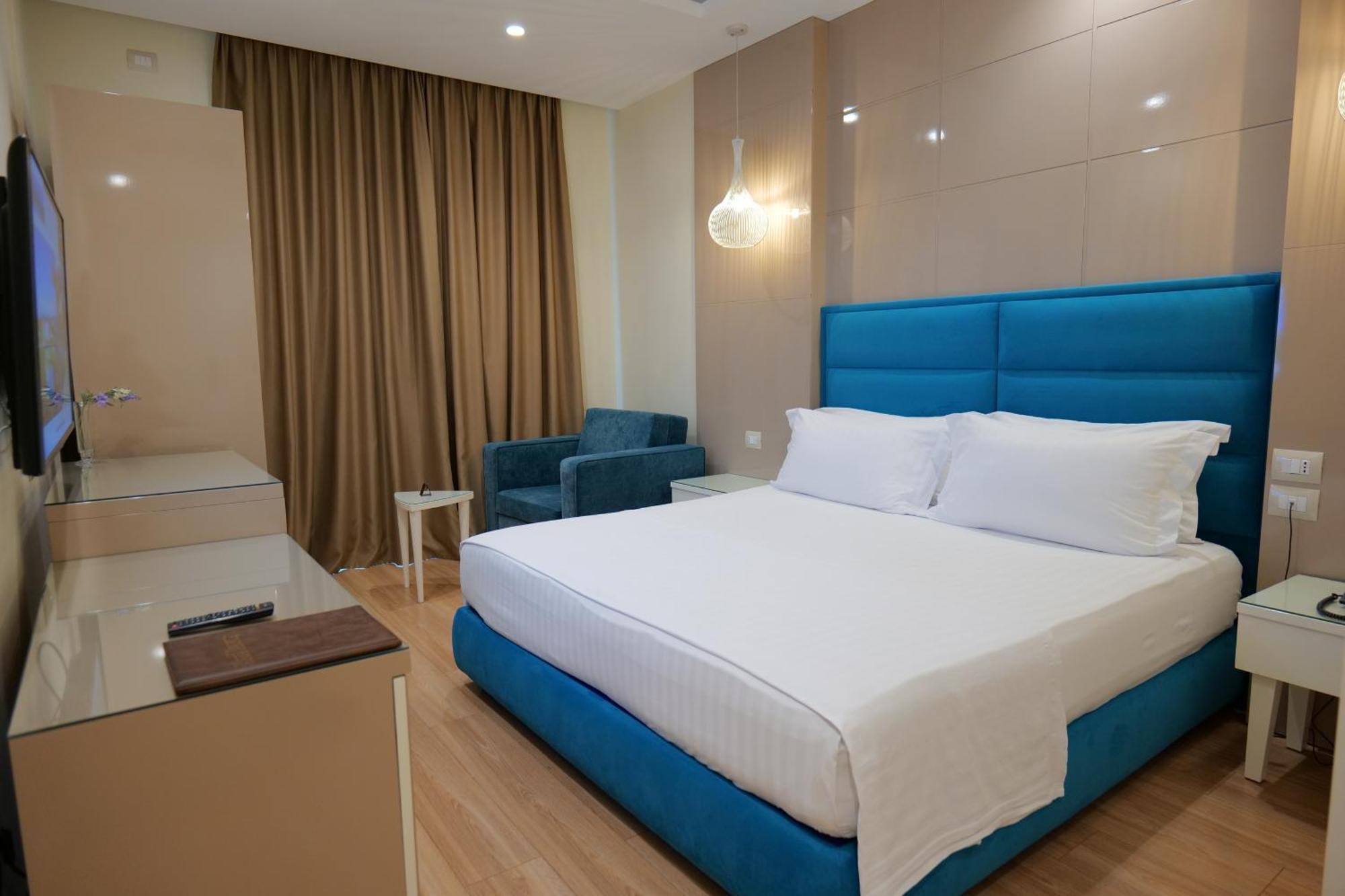 Hotel Luxury Ksamil Pokoj fotografie