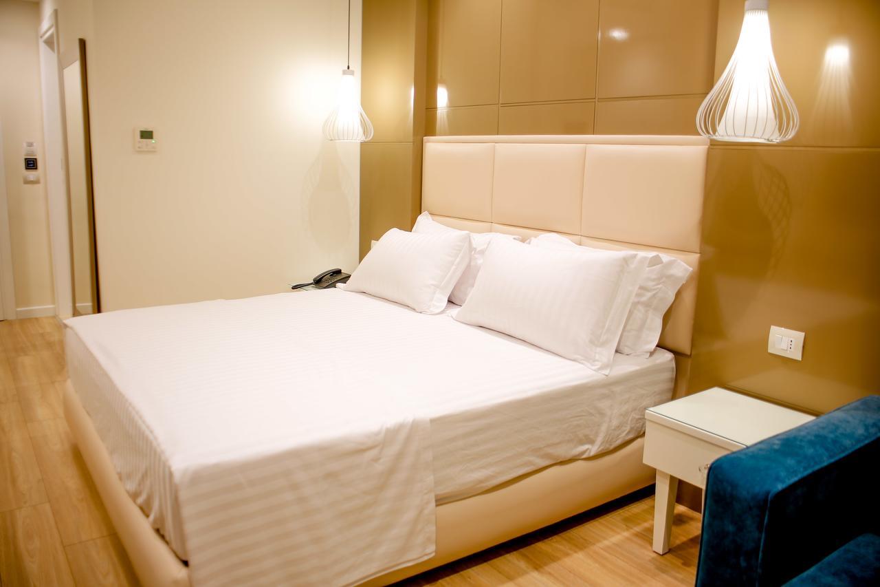 Hotel Luxury Ksamil Pokoj fotografie